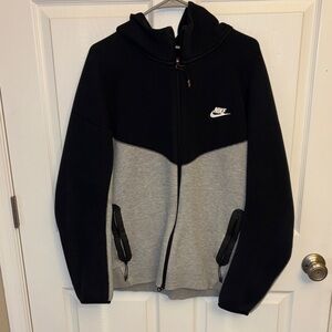 Men’s Nike sweatshirt size xl